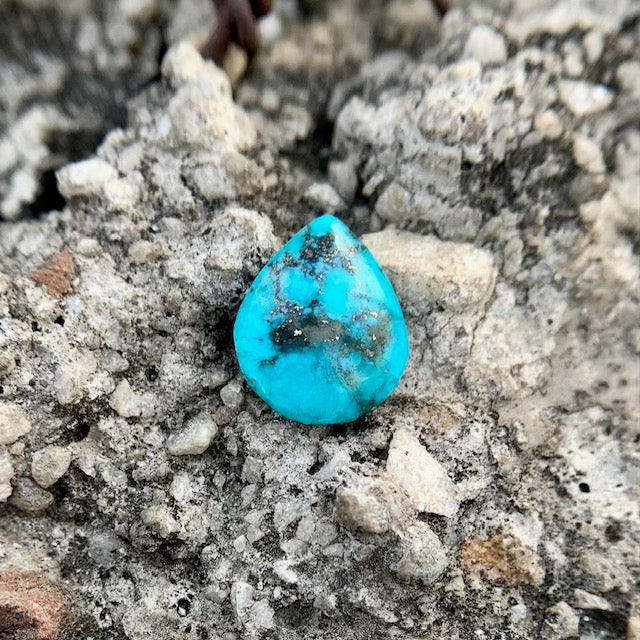 Natural Turquoise - 3.25 Carat/3.60 Ratti