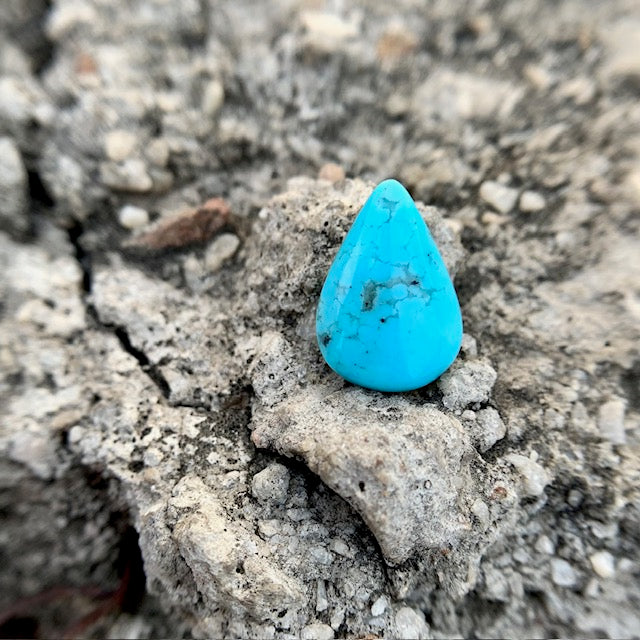 Natural Turquoise - 5.10 Carat/5.66 Ratti