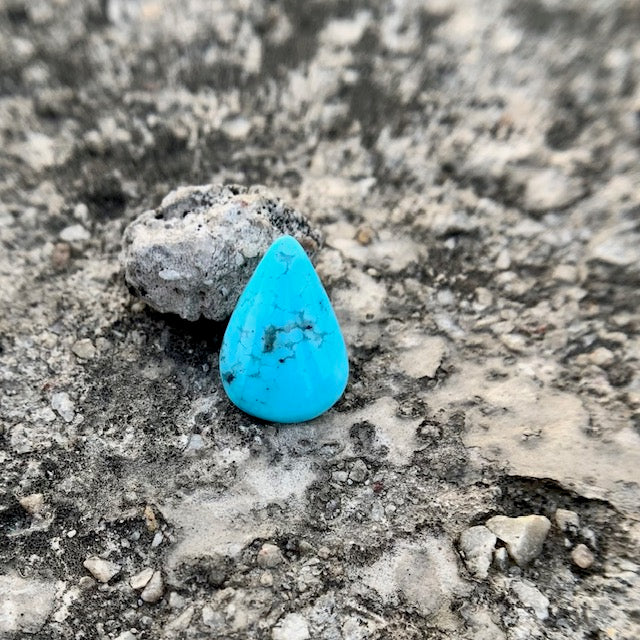 Natural Turquoise - 5.10 Carat/5.66 Ratti