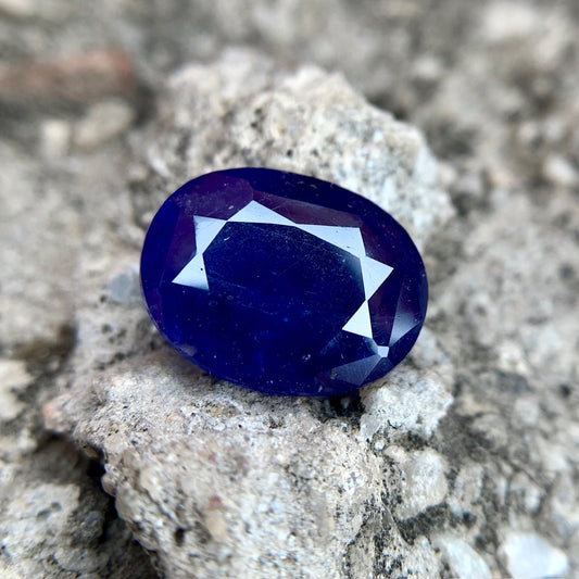 Natural Blue Sapphire - 10.25 Carats/11.38 Ratti