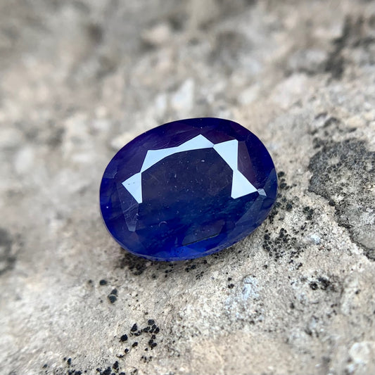 Natural Blue Sapphire - 7.75 Carats/8.60 Ratti