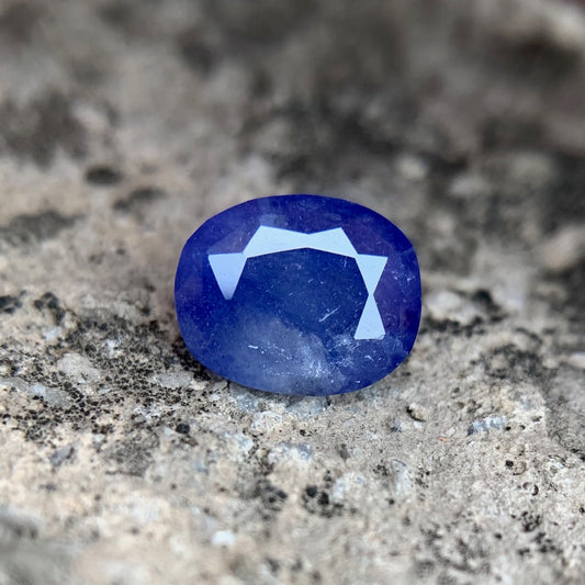 Natural Blue Sapphire - 4.15 Carats/4.60 Ratti