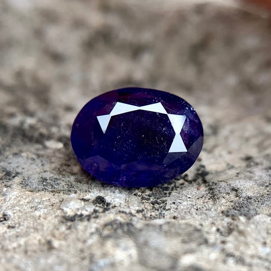 Natural Blue Sapphire - 4.45 Carats/5.00 Ratti