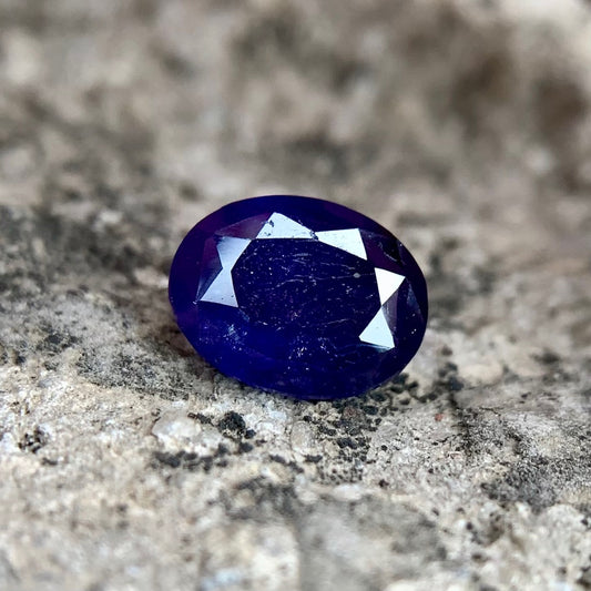 Natural Blue Sapphire - 3.95 Carats/4.38 Ratti