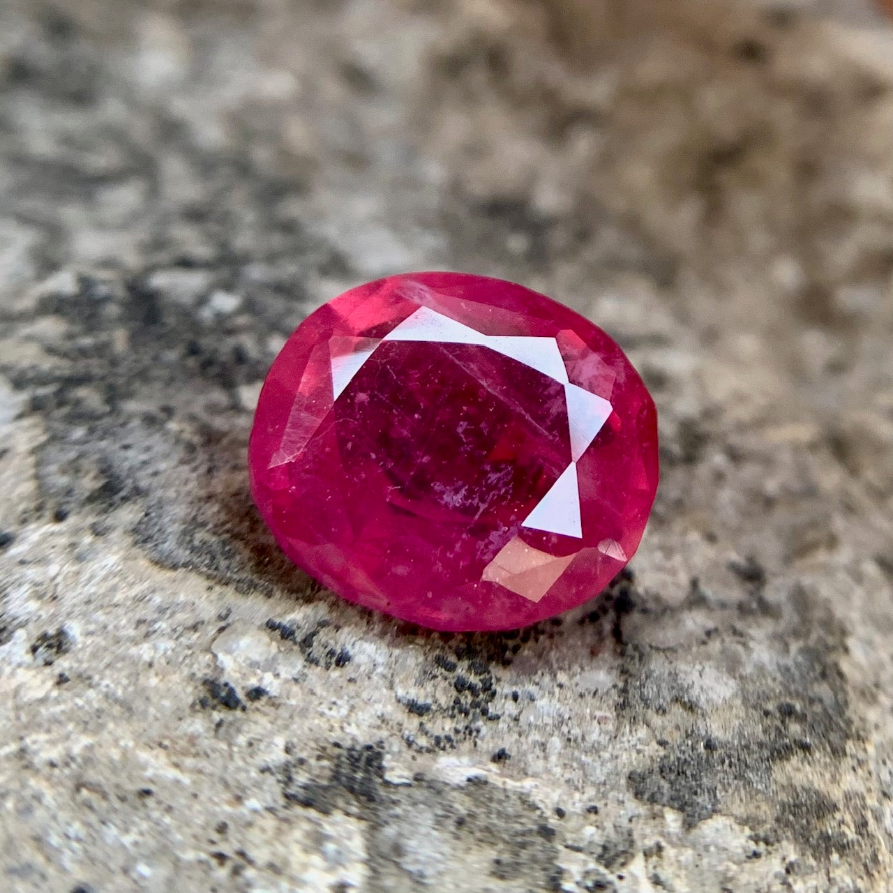 Natural Ruby - 7.15 Carats/7.94 Ratti