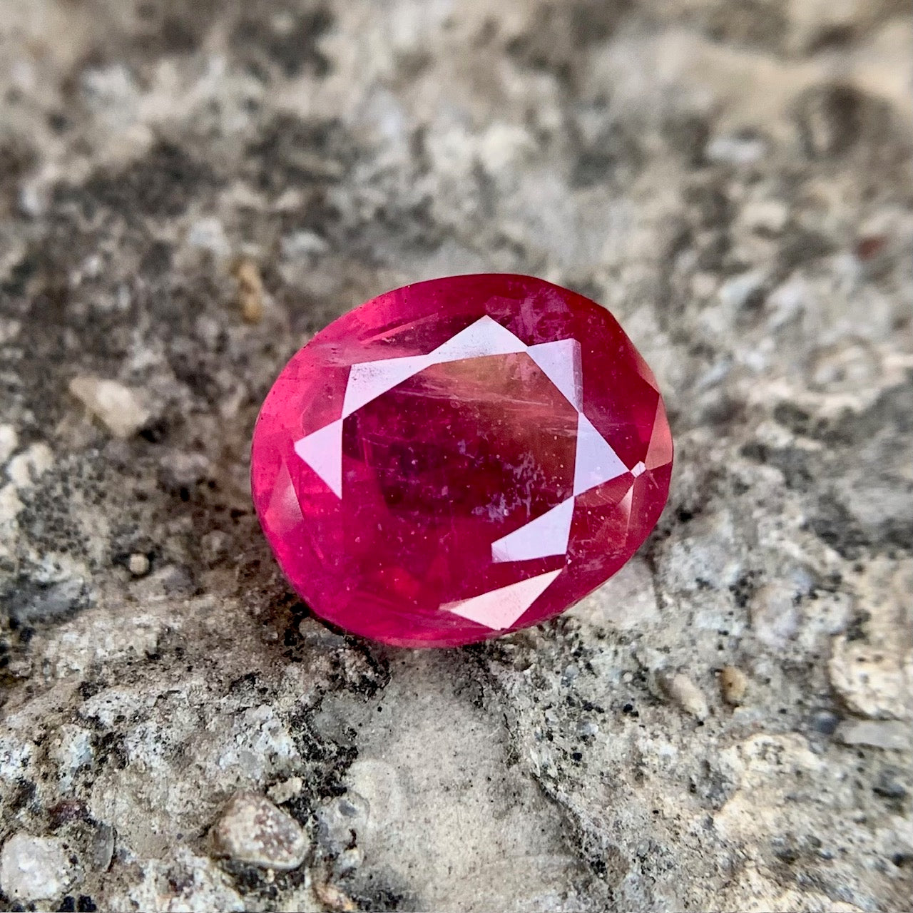 Natural Ruby - 7.15 Carats/7.94 Ratti