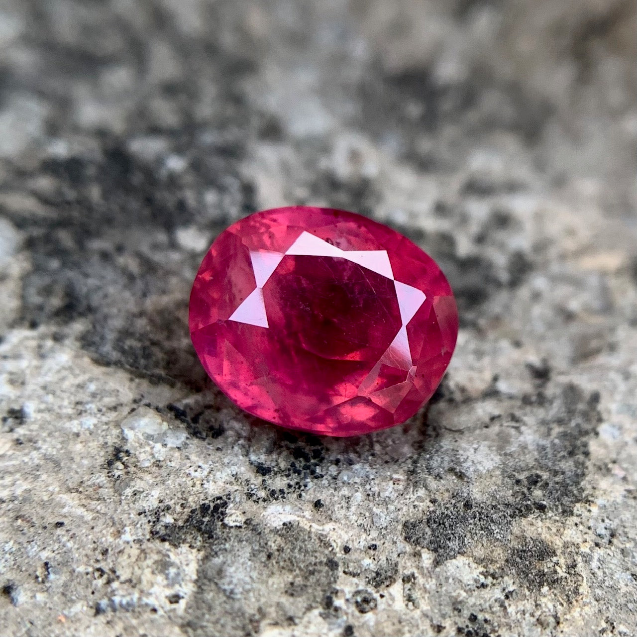 Natural Ruby - 5.75 Carats/6.38 Ratti