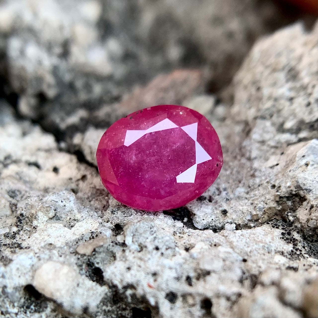 Natural Ruby - 4.45 Carats/5.00 Ratti