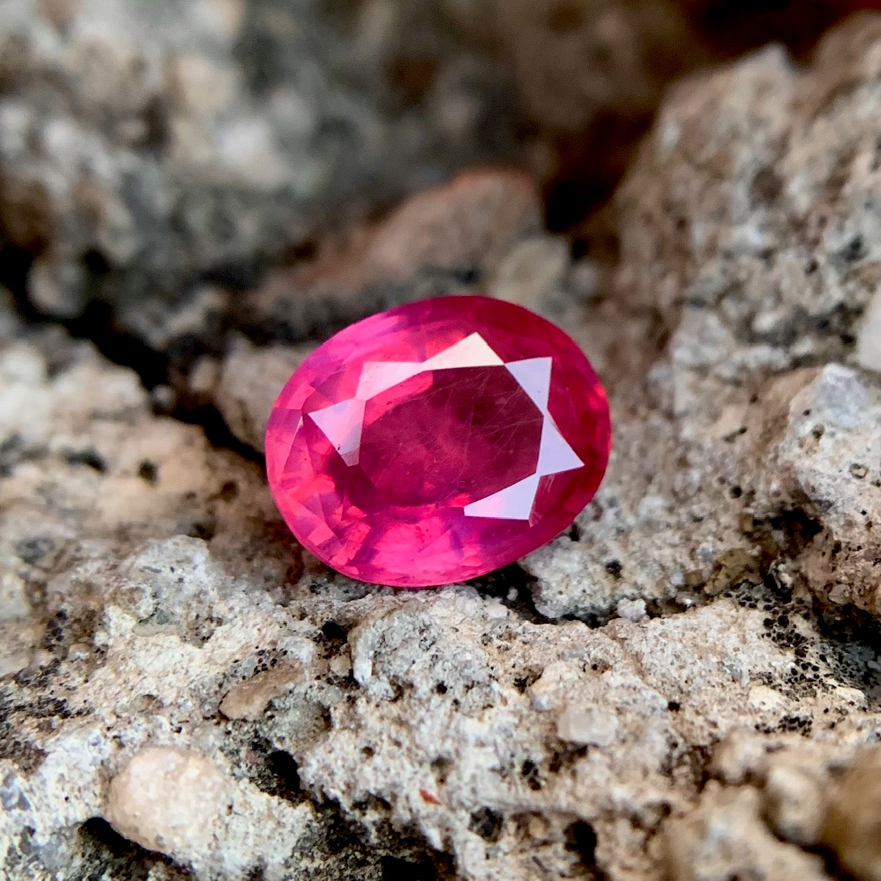 Natural Ruby - 4.00 Carats/4.44 Ratti