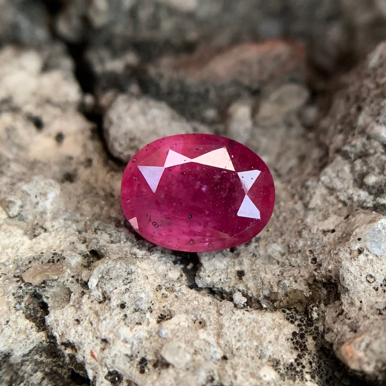 Natural Ruby - 2.80 Carats/3.10 Ratti