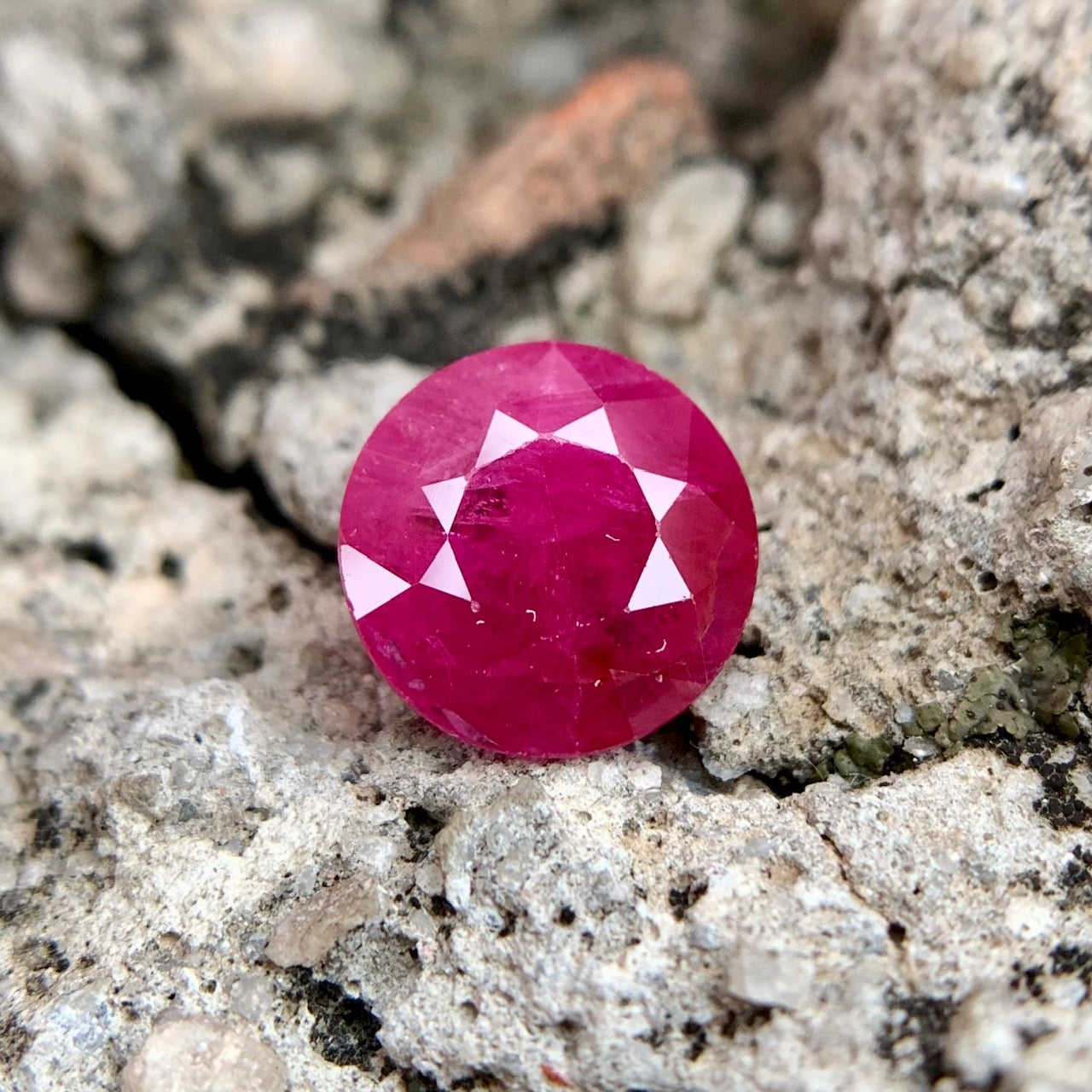 Natural Ruby - 2.60 Carats/2.89 Ratti