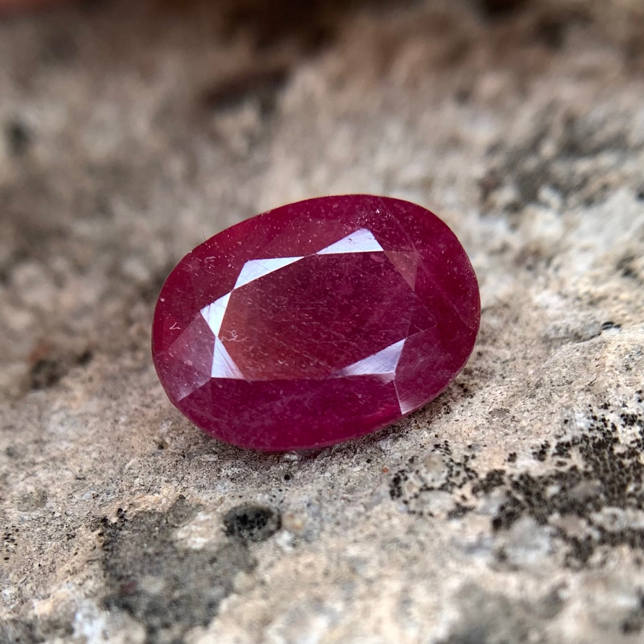 Natural Ruby - 10.50 Carats/11.65 Ratti