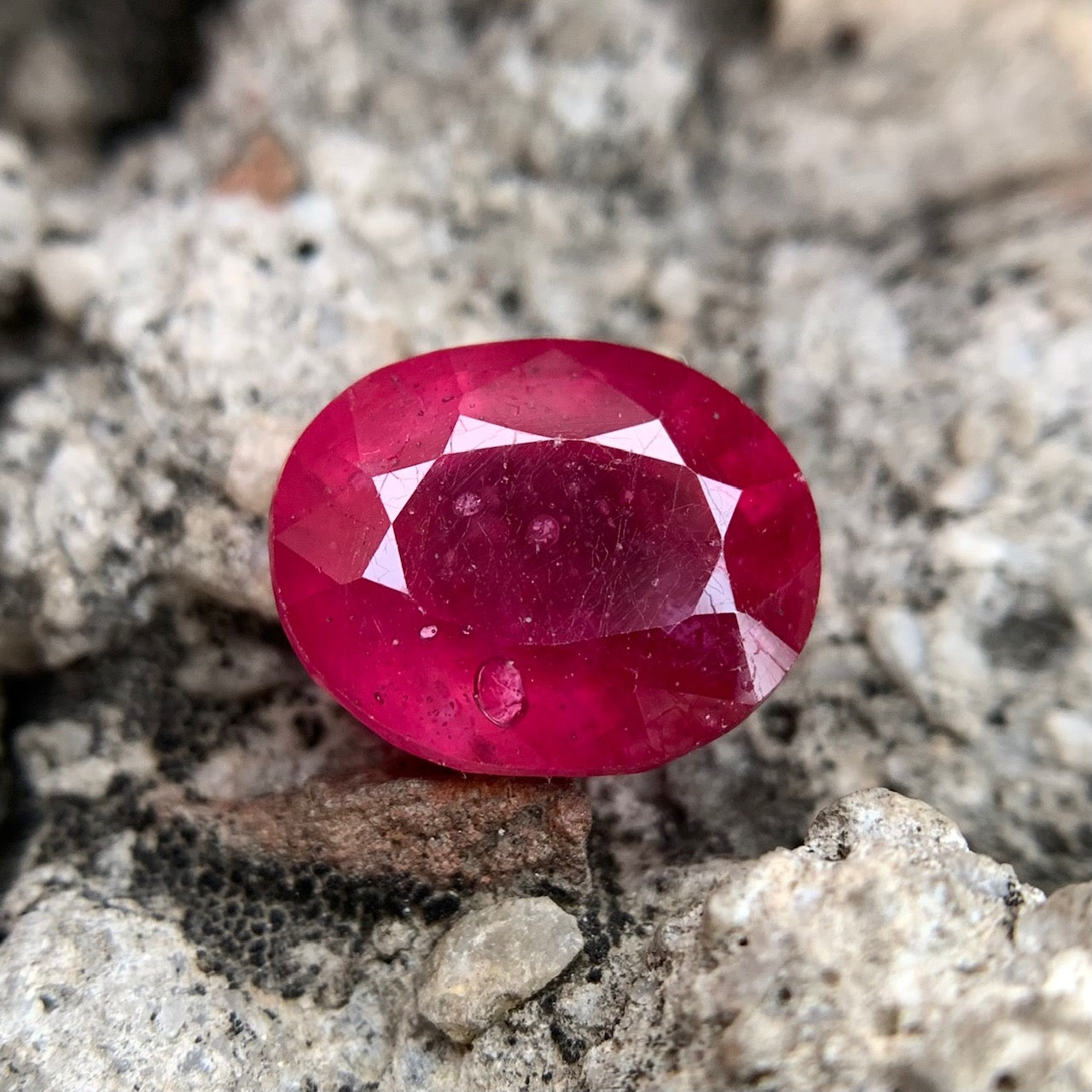 Natural Ruby - 10.35 Carats/11.50 Ratti