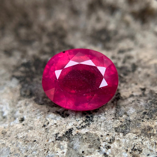 Natural Ruby - 10.10 Carats/11.21 Ratti