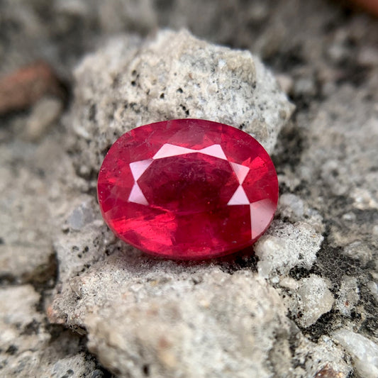 Natural Ruby - 8.65 Carats/9.60 Ratti