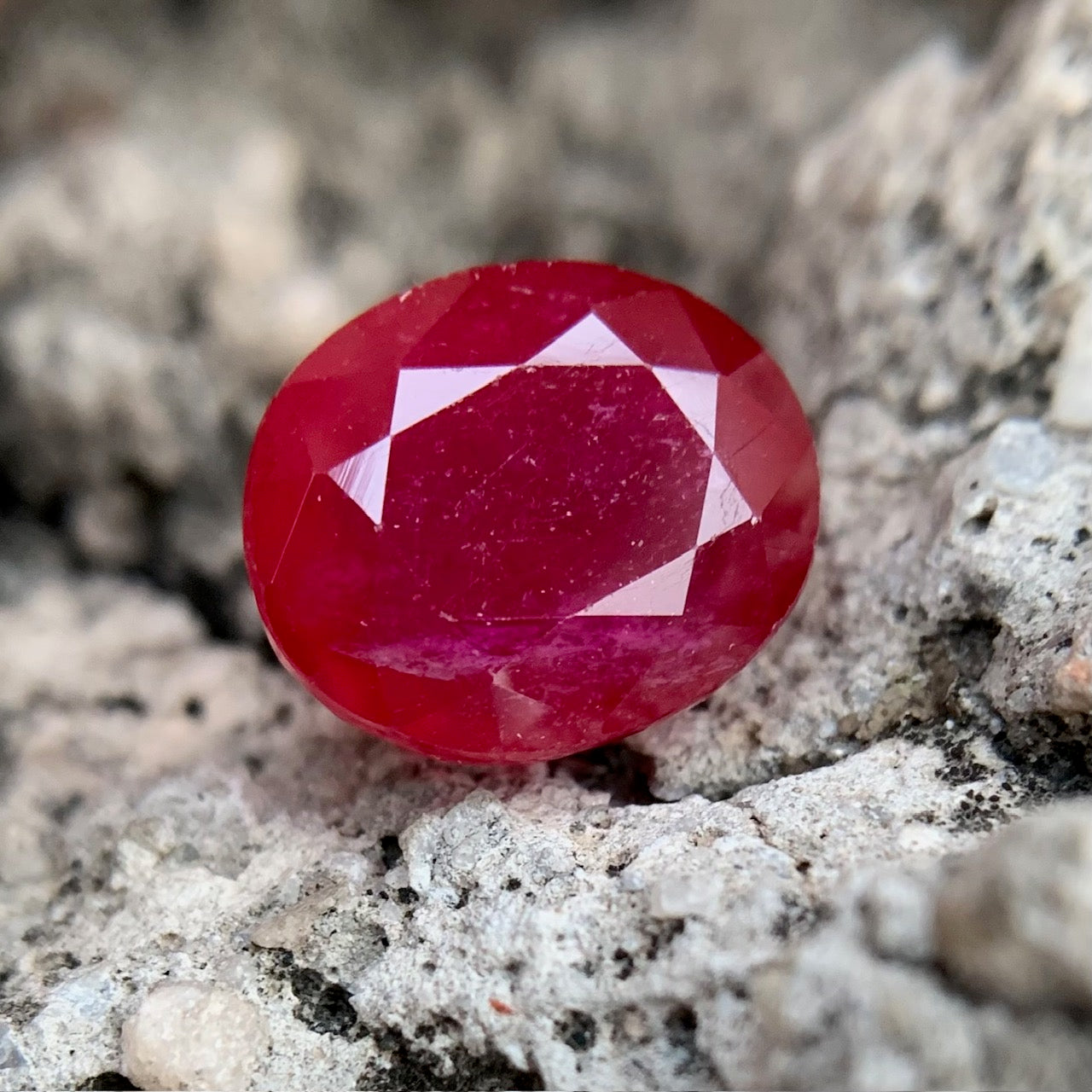 Natural Ruby - 13.25 Carats/14.69 Ratti