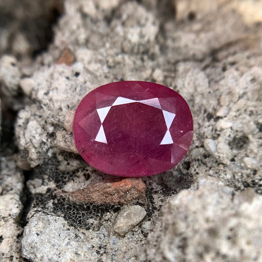 Natural Ruby - 9.05 Carats/10.04 Ratti