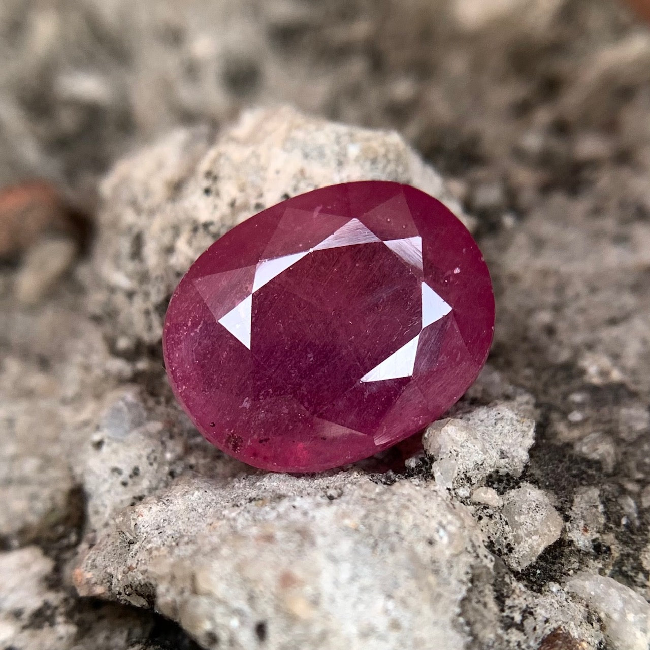 Natural Ruby - 9.05 Carats/10.04 Ratti