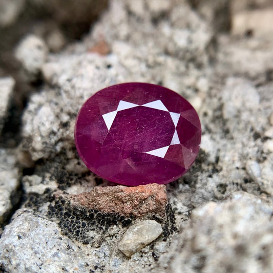 Natural Ruby - 6.50 Carats/7.22 Ratti