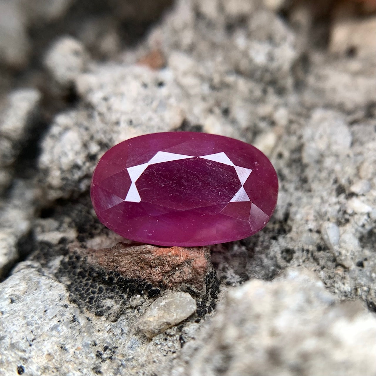 Natural Ruby - 6.60 Carats/7.32 Ratti