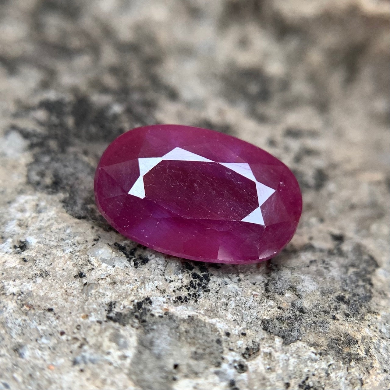 Natural Ruby - 6.60 Carats/7.32 Ratti