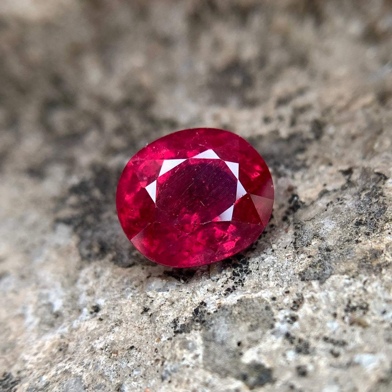 Natural Ruby - 7.20 Carats/8.00 Ratti