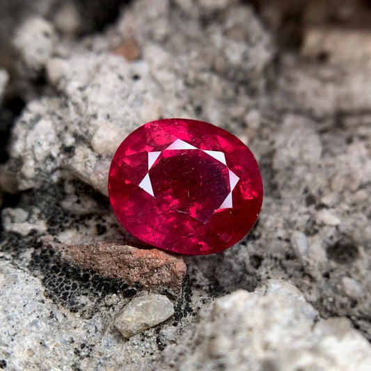 Natural Ruby - 7.20 Carats/8.00 Ratti