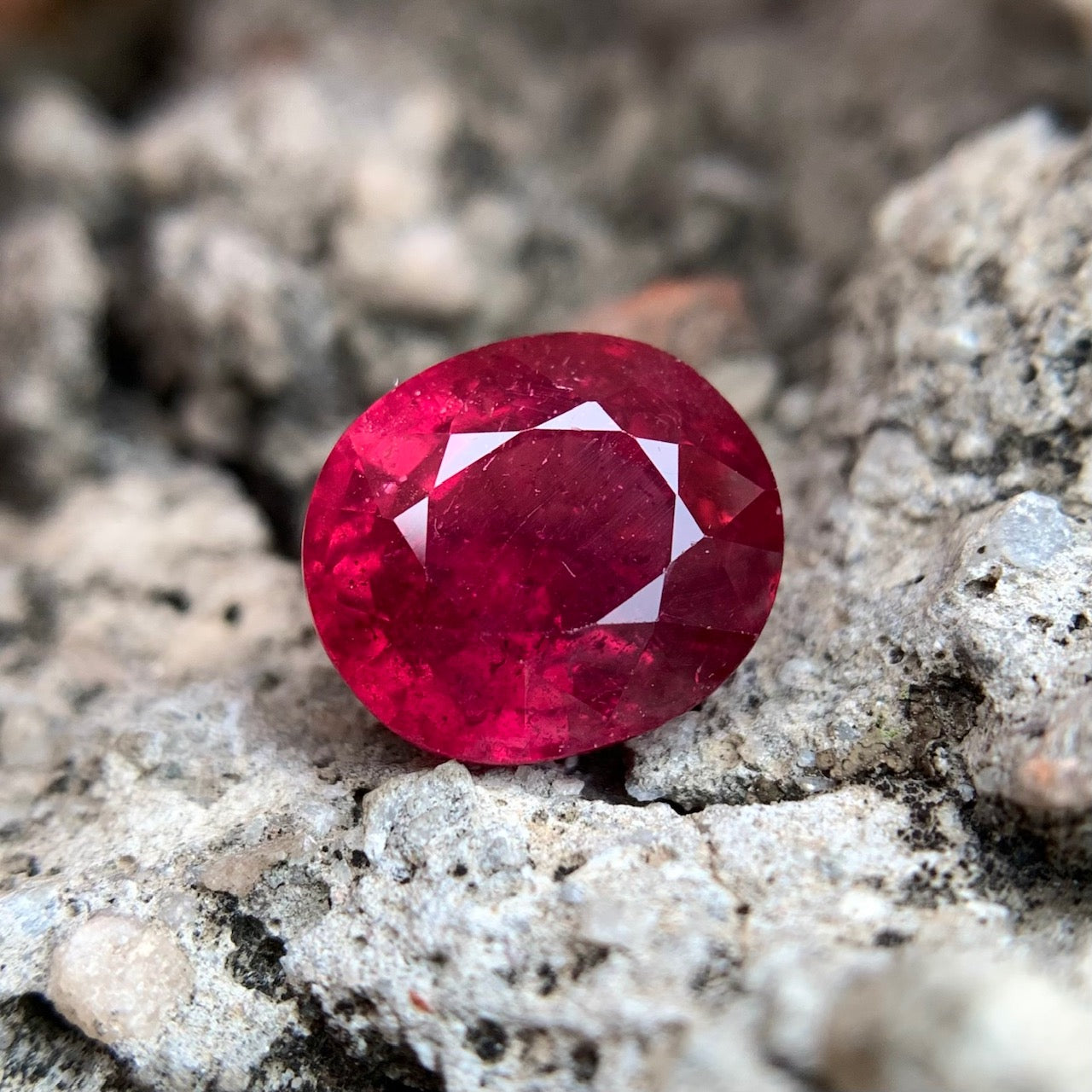 Natural Ruby - 7.20 Carats/8.00 Ratti