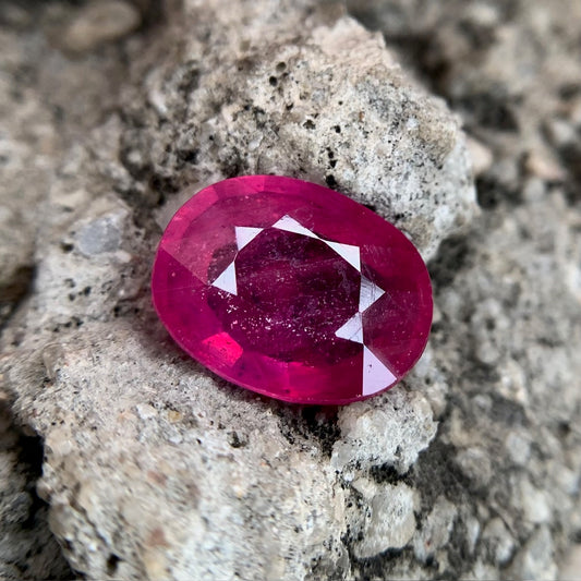 Natural Ruby - 5.50 Carats/6.10 Ratti