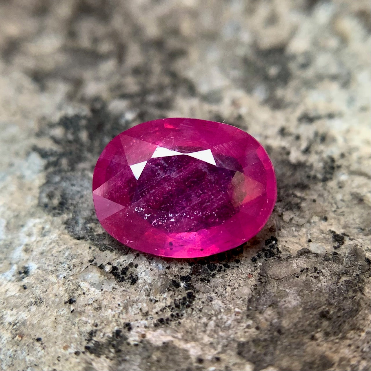 Natural Ruby - 5.50 Carats/6.10 Ratti