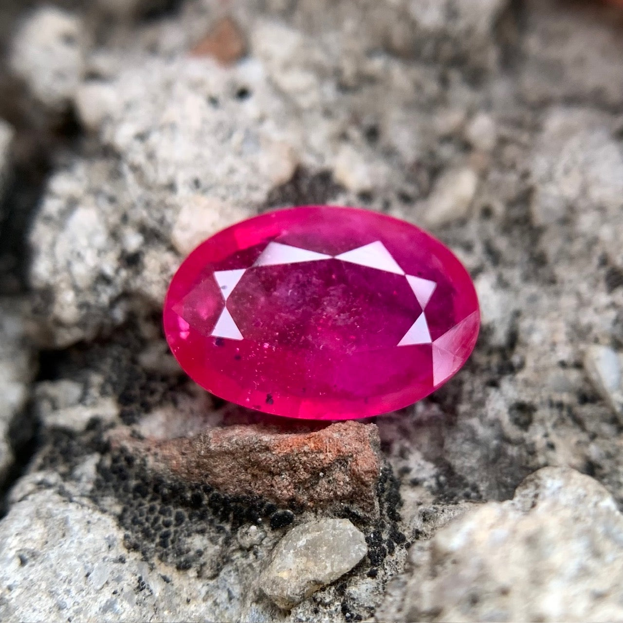 Natural Ruby - 3.55 Carats/3.94 Ratti