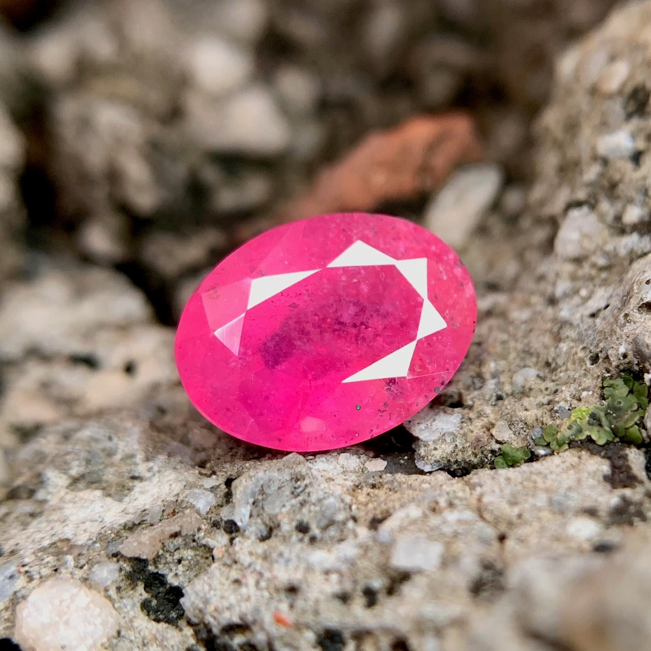 Natural Ruby - 3.60 Carats/4.00 Ratti