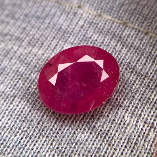 Natural Ruby - 2.90 Carats/3.22 Ratti