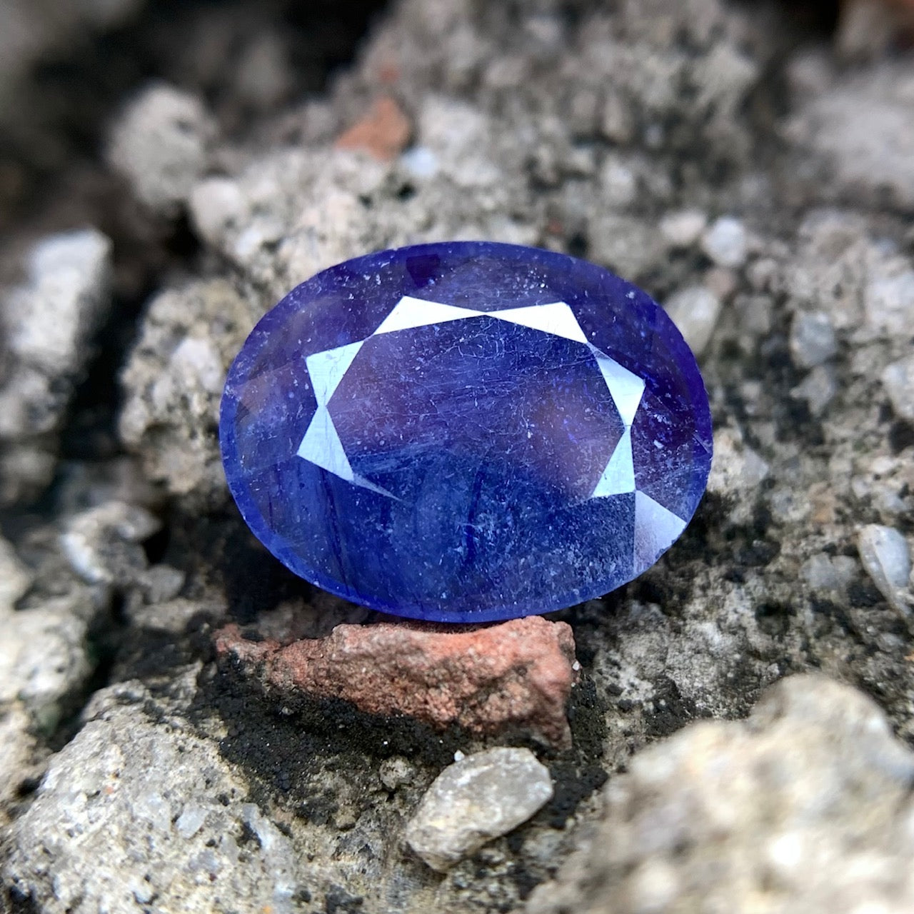 Natural Blue Sapphire - 5.85 Carats/6.50 Ratti