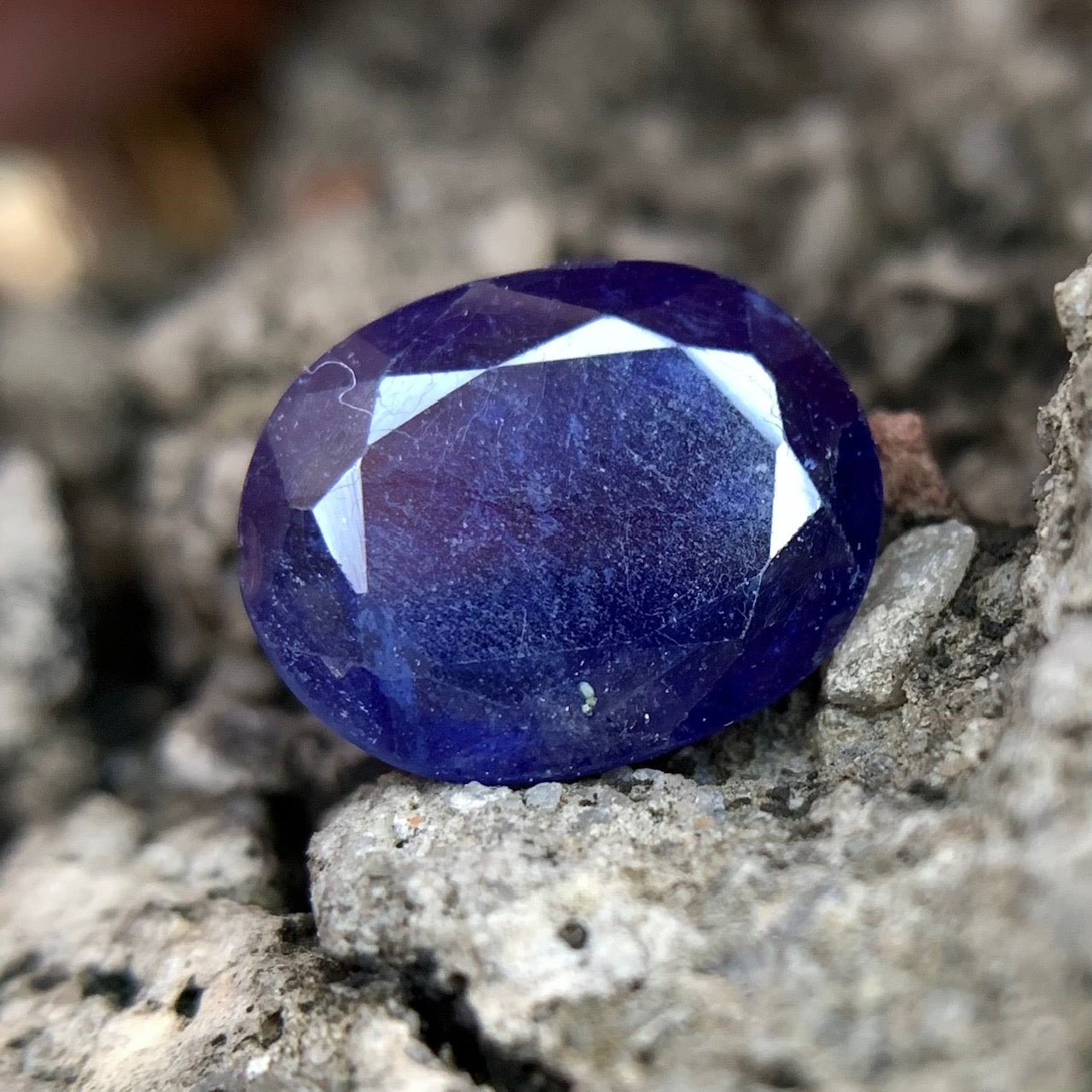 Natural Blue Sapphire - 3.70 Carats/4.11 Ratti