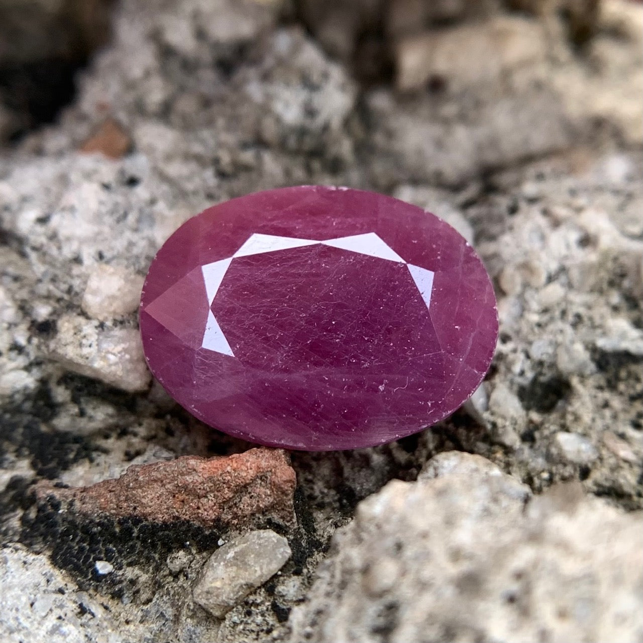 Natural Ruby - 8.55 Carats/9.50 Ratti