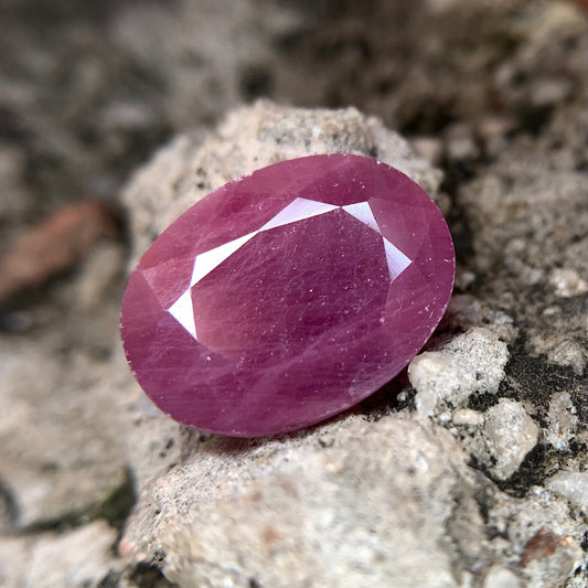 Natural Ruby - 8.55 Carats/9.50 Ratti