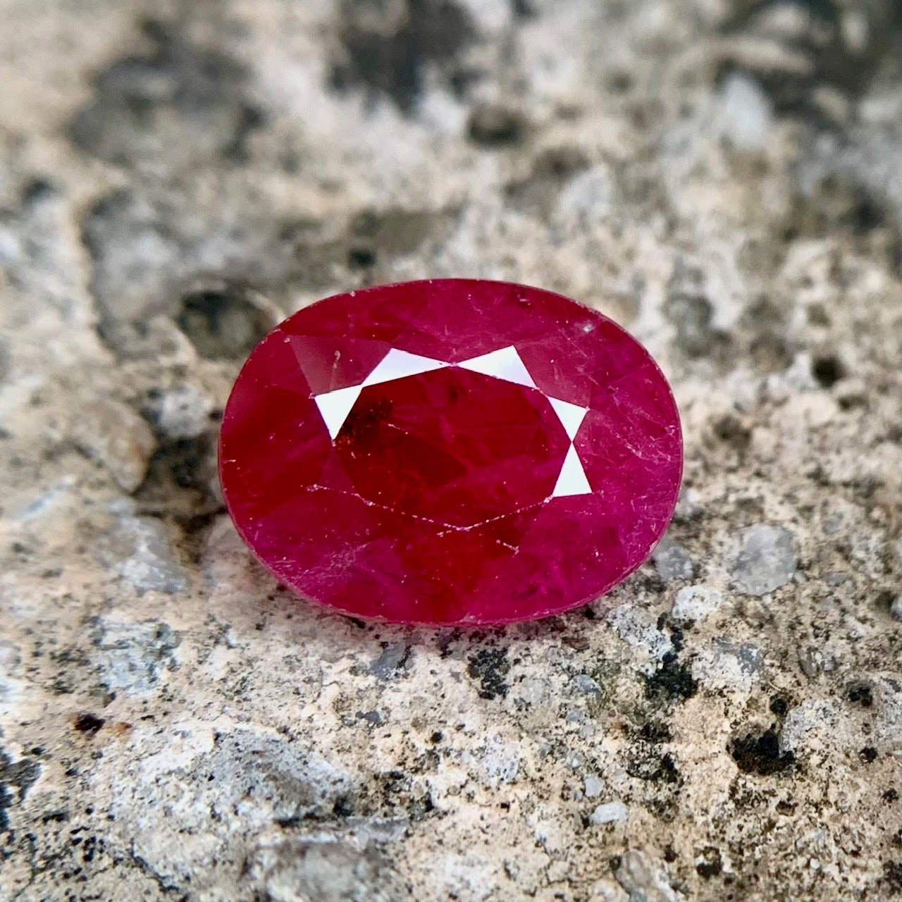 Natural Ruby - 4.85 Carats/5.38 Ratti