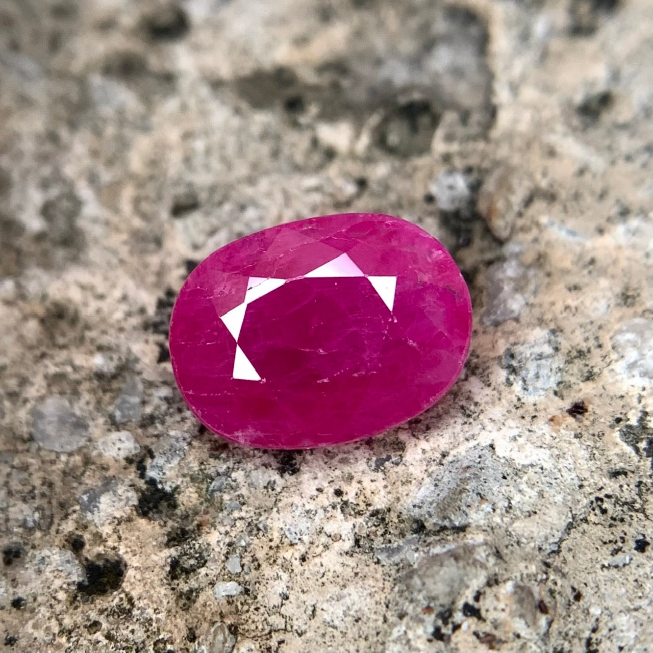 Natural Ruby - 3.00 Carats/3.33 Ratti