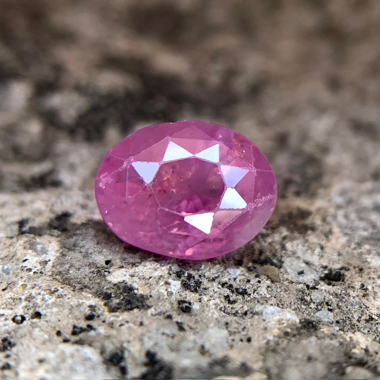 Natural Ruby - 3.10 Carats/3.44 Ratti