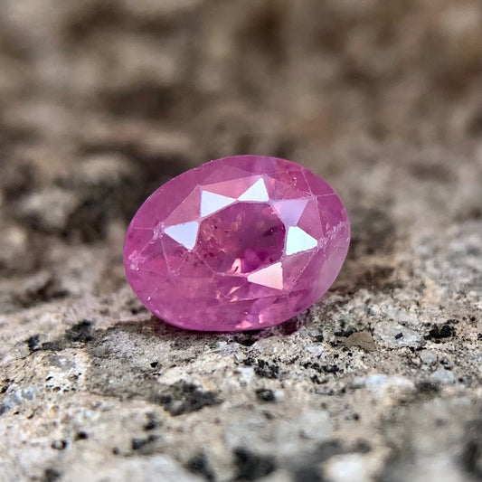 Natural Ruby - 3.10 Carats/3.44 Ratti