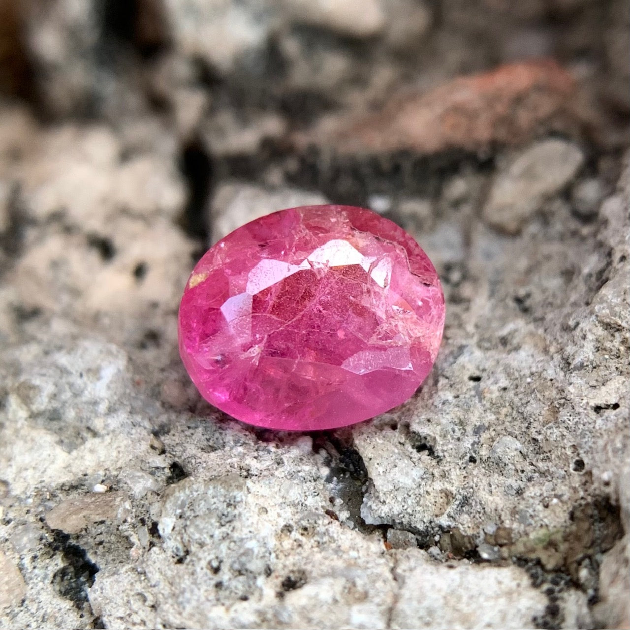 Natural Ruby - 2.80 Carats/3.10 Ratti