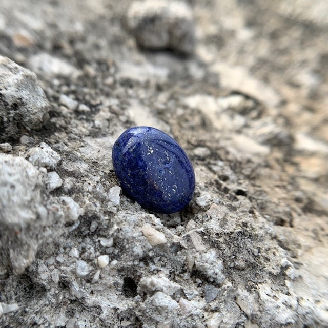 Natural Lapis Lazuli -10.75 Carat/11.93 Ratti