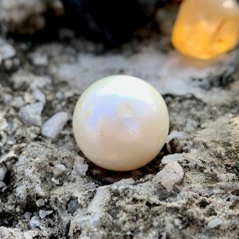 South Sea Pearl - 6.90 Carats/7.66 Ratti