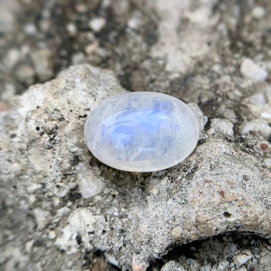 Natural Blue Moonstone - 5.65 Carat