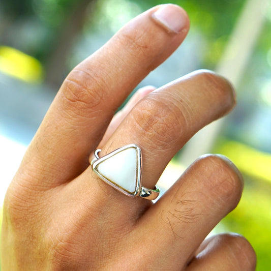 Triangular Opal Silver Ring - 5.25 Carat/5.83 Ratti