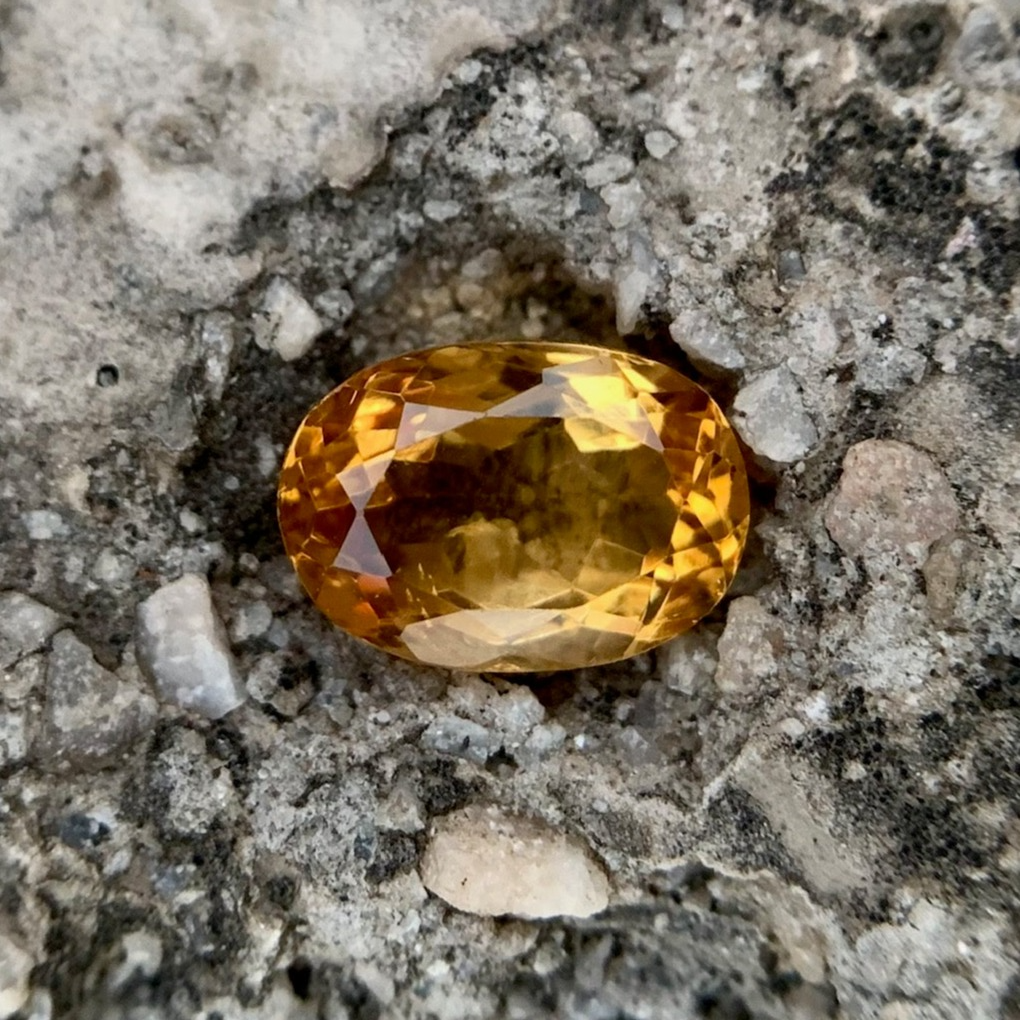 Natural Citrine - 3.20 Carat/3.55 Ratti