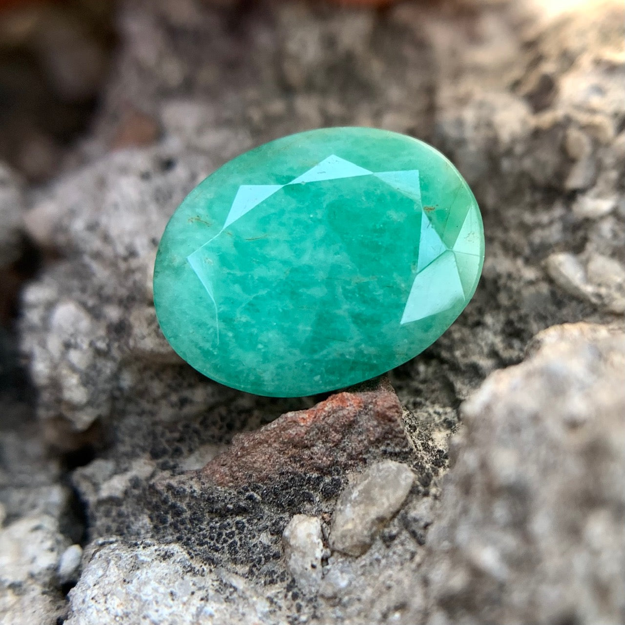 Natural Emerald - 6.25 carat/6.94 Ratti