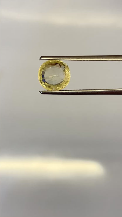 Natural Yellow Sapphire - 2.60 Carat/2.88 Ratti