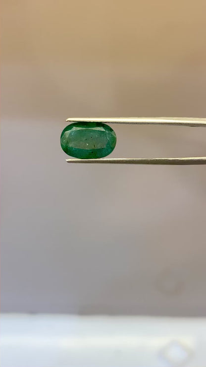 Natural Emerald -4.86 Carat/5.40 Ratti